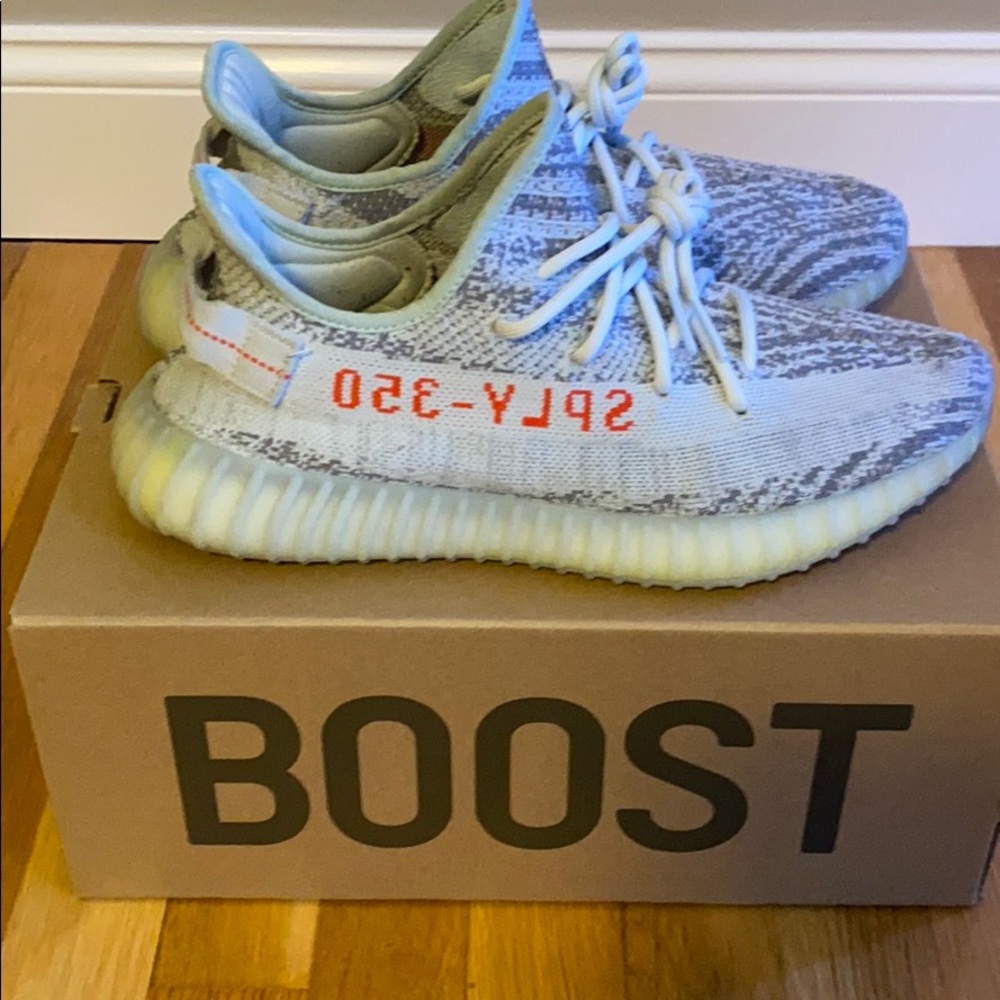 AUTHENTIC yeezy “blue tint”